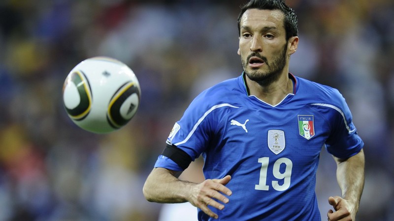 Zambrotta khi giải nghệ thì cũng tham gia chỉ đạo